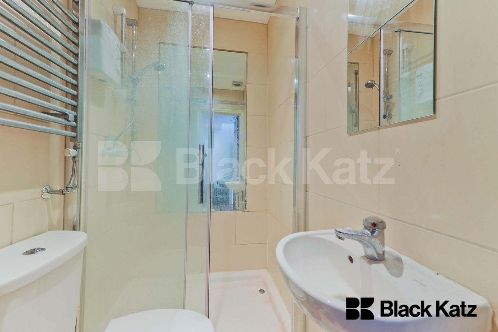 Victorian Conversion arranged over three floors with two bathrooms Stockwell Green, Stockwell