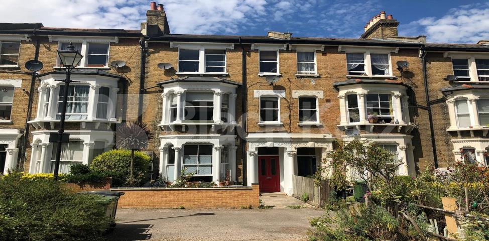 			LET, 1 Bedroom, 1 bath, 1 reception Apartment			 Josephine Avenue, Brixton