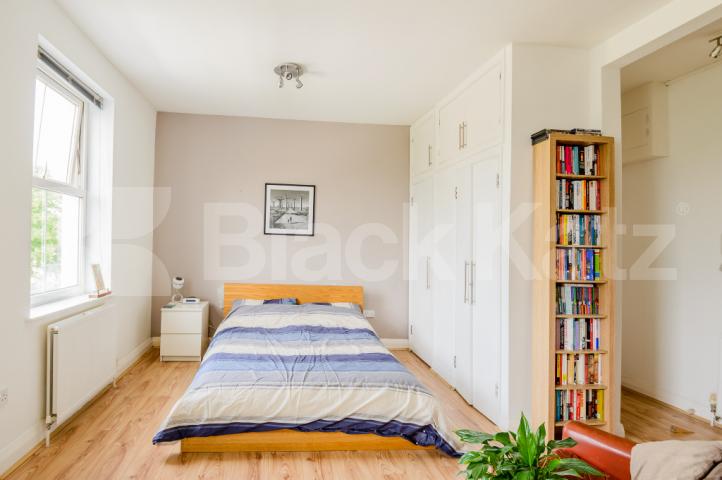 			NEW INSTRUCTION!, Studio Apartment, 1 bath, 1 reception Apartment			 Camden Road, CAMDEN BORDERS 