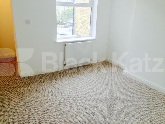 			LET, 3 Bedroom, 1 bath, 1 reception Apartment			 Kingston Road, Wimbledon