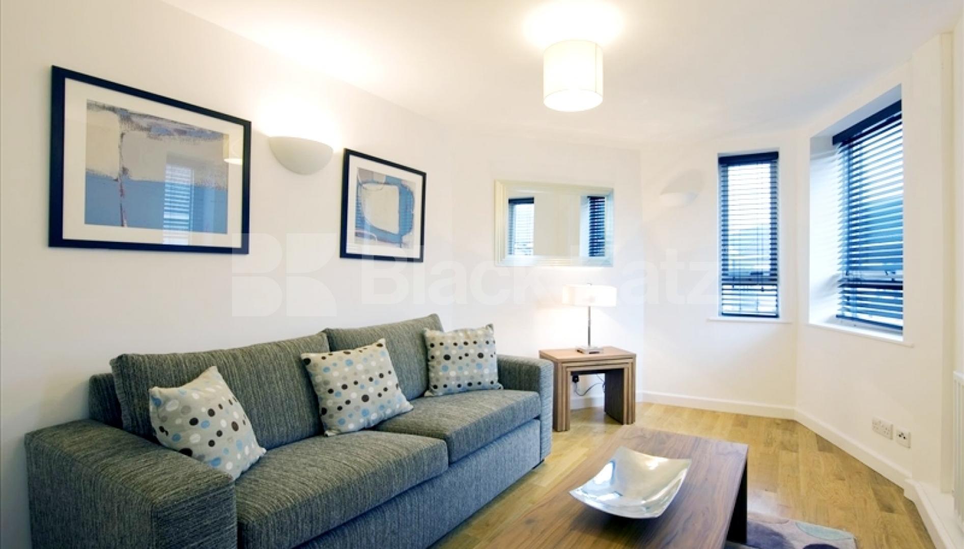			NEW INSTRUCTION, 2 Bedroom, 1 bath, 1 reception Apartment			 Kew Bridge Court, Chiswick High Road