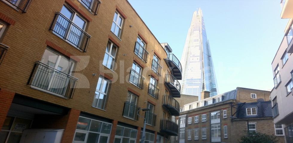 			NEW INSTRUCTION, 2 Bedroom, 1 bath, 1 reception Penthouse			 Kamen House. Magdalen Street, London Bridge