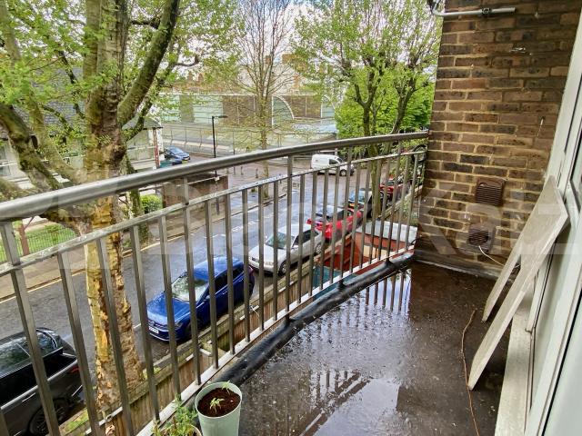 Duplex apartment moments From Bermondsey Tube Station Keetons Road, Bermondsey