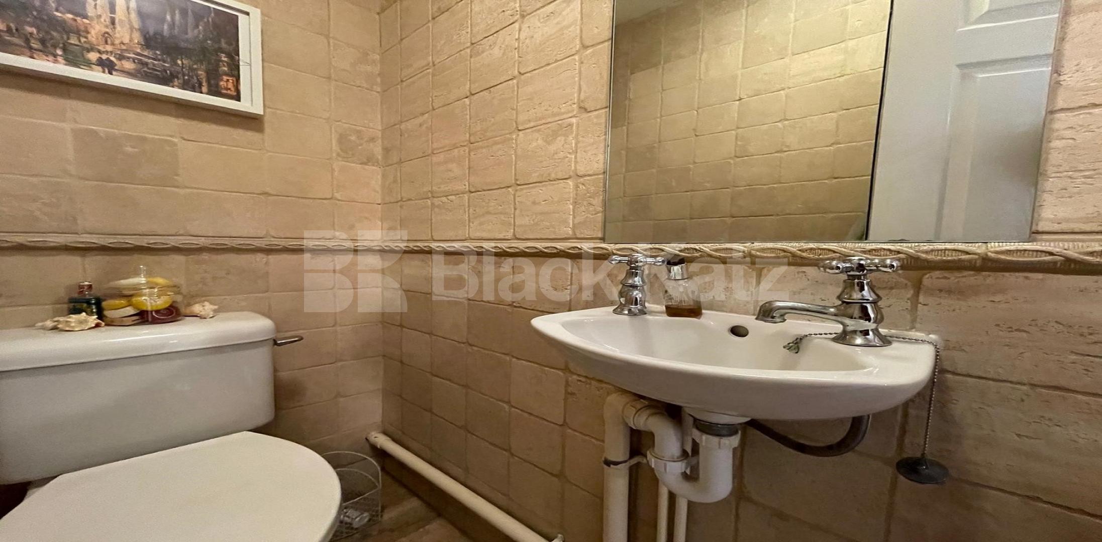 			LET, 1 Bedroom, 1 bath, 1 reception Apartment			 St. George's Square, Pimlico