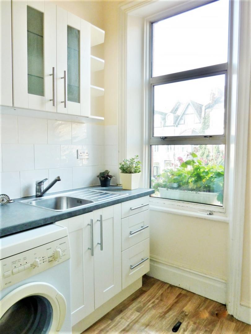 			2 Bedroom, 1 bath, 1 reception Flat			 Chichele Road, WILLESDEN GREEN