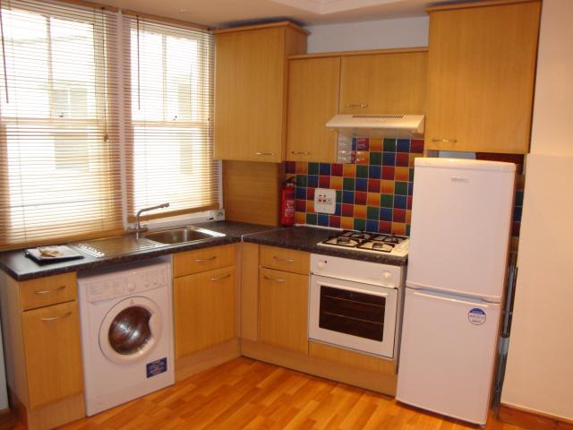 			SPACIOUS/NEWLY DECORATED, 2 Bedroom, 1 bath, 1 reception Flat			 Kings Gardens, WEST HAMPSTEAD