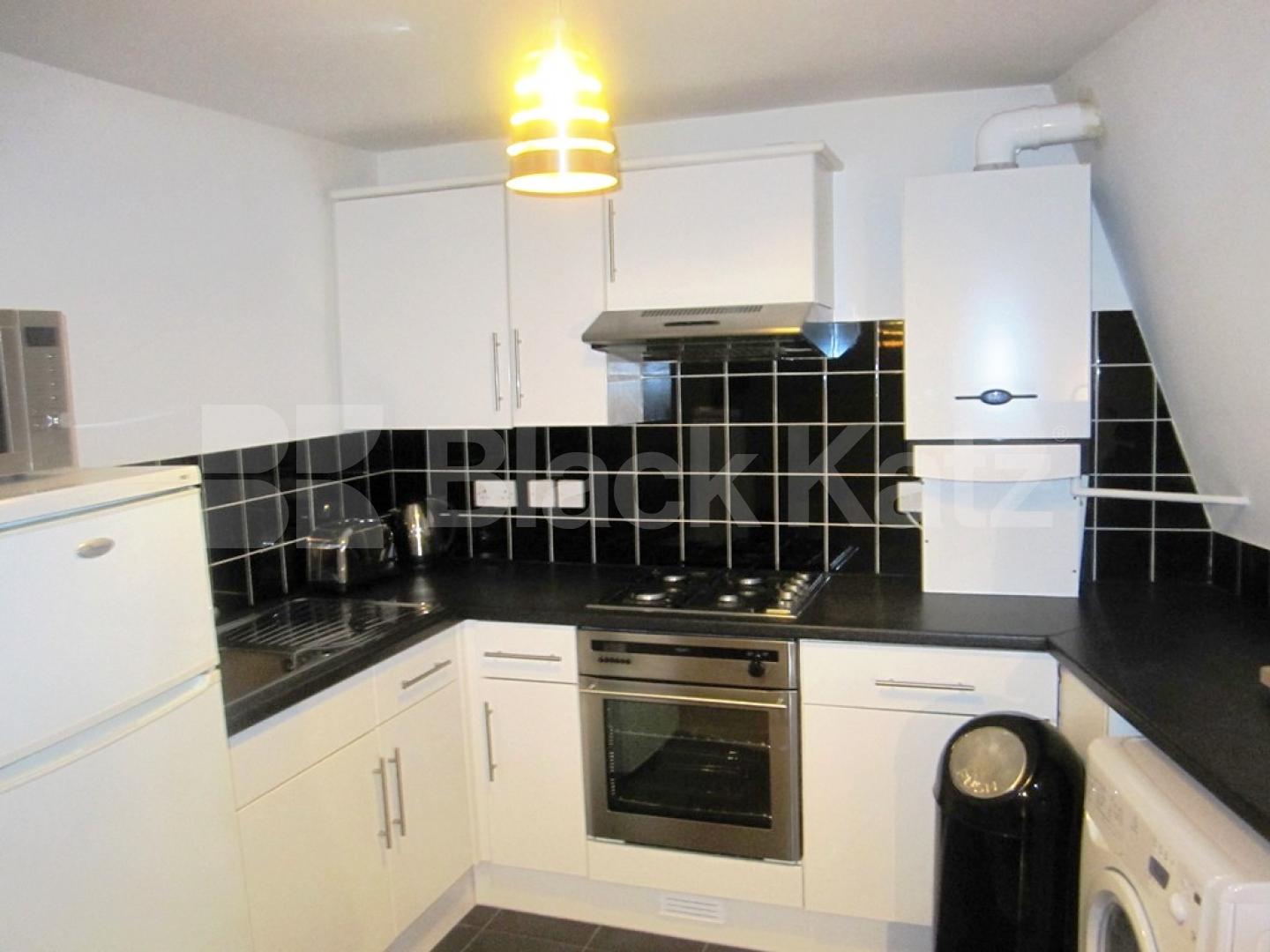 			NEW INSTRUCTION!, 1 Bedroom, 1 bath, 1 reception Flat			 Portobello Road, Ladbroke Grove