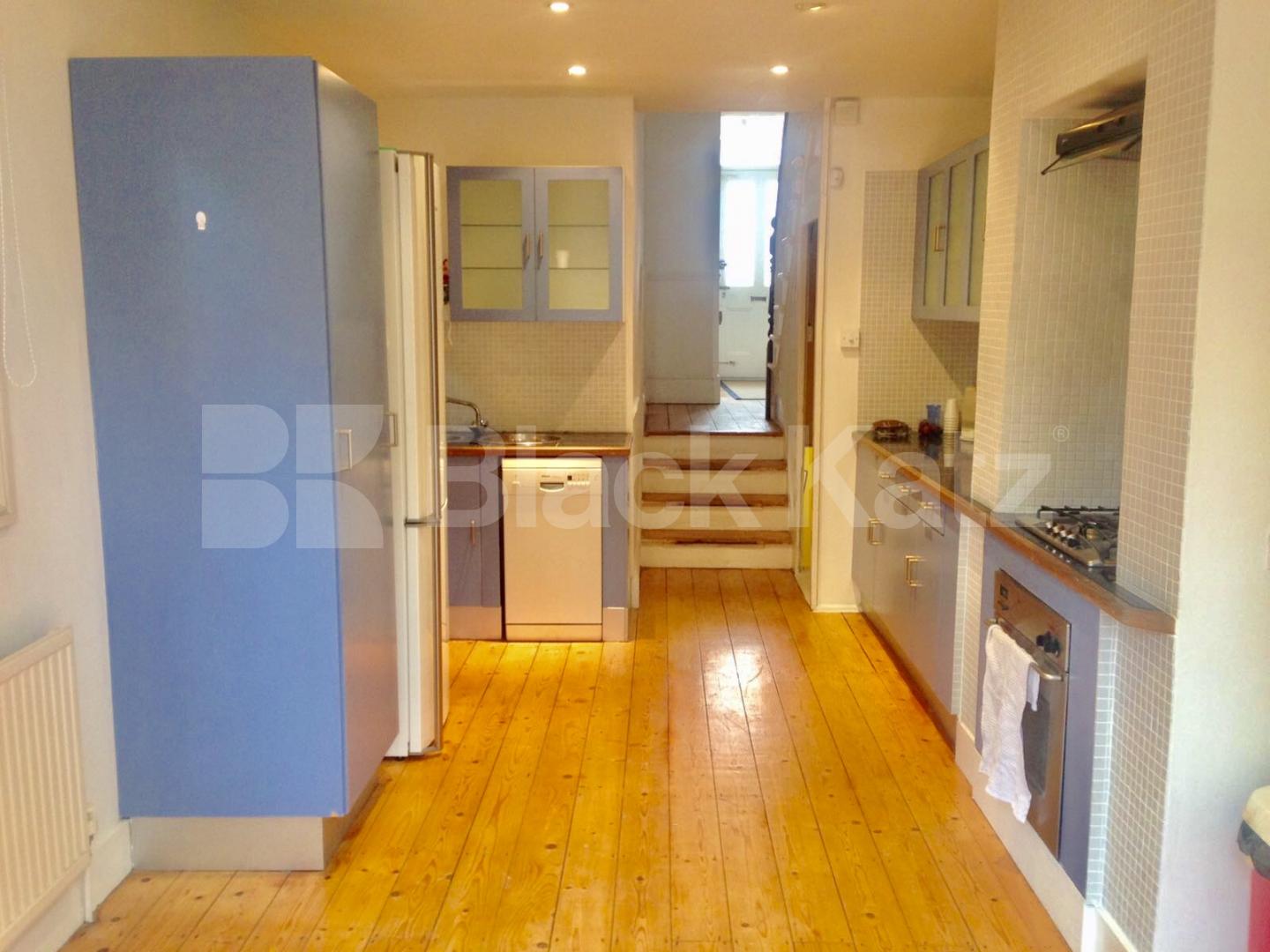 			NEW INSTRUCTION, 3 Bedroom, 1 bath, 1 reception House			 Rosebery Road, Clapham Park