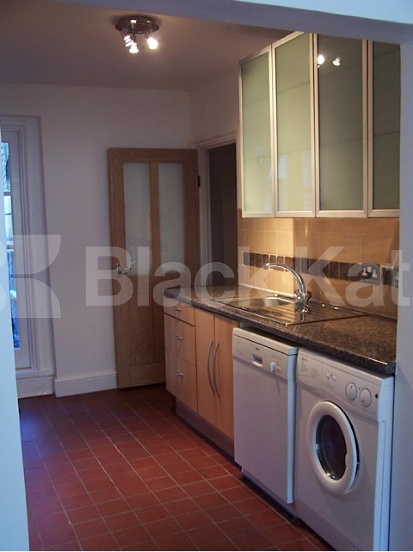 Generous living space 1 Bedroom, Part Furnished Flat in Tabor Road W6