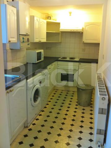 			FANTASTIC STUDIO WITH A GARDEN!, Studio Apartment, 1 bath, 1 reception Studio			 Dalston Lane, Hackney