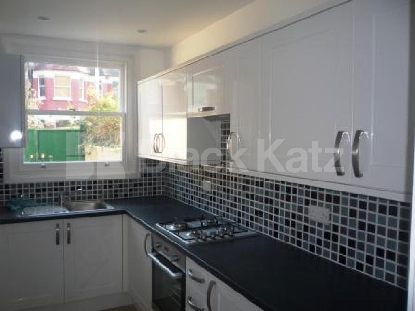 			NEW MODERN TWO BEDROOM HOUSE!, 2 Bedroom, 1 bath, 1 reception Mews House			 Inderwick Road, CROUCH END