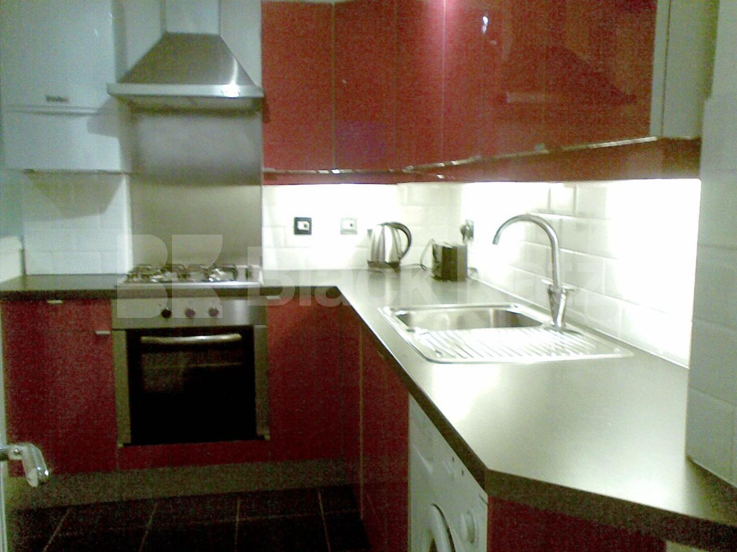 			Stunning New instruction!!!, 3 Bedroom, 1 bath, 1 reception Flat			 Barker drive, CAMDEN