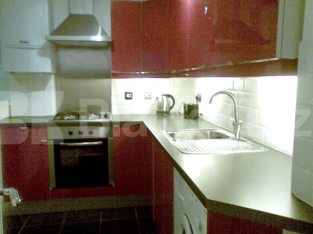 			Stunning New instruction!!!, 3 Bedroom, 1 bath, 1 reception Flat			 Barker drive, CAMDEN