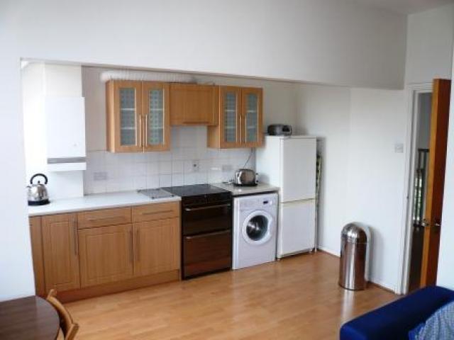 			2 Bedroom, 1 bath, 1 reception Flat			 Callcott Road, KILBURN