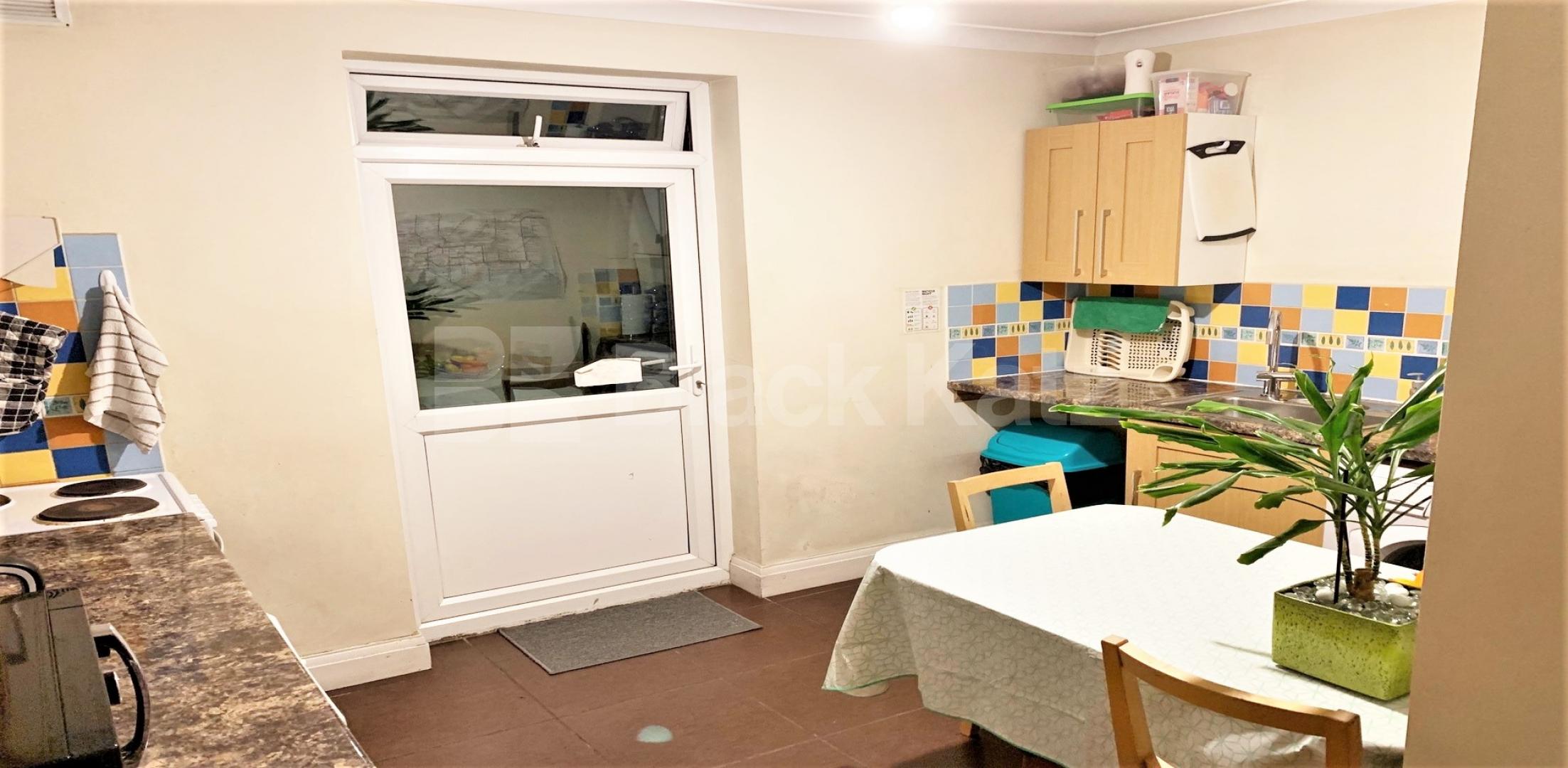 			INCLUSIVE OF WATER, GAS & ELECTRICITY, Studio Apartment, 1 bath, 1 reception Flat			 North End Road, West Kensington