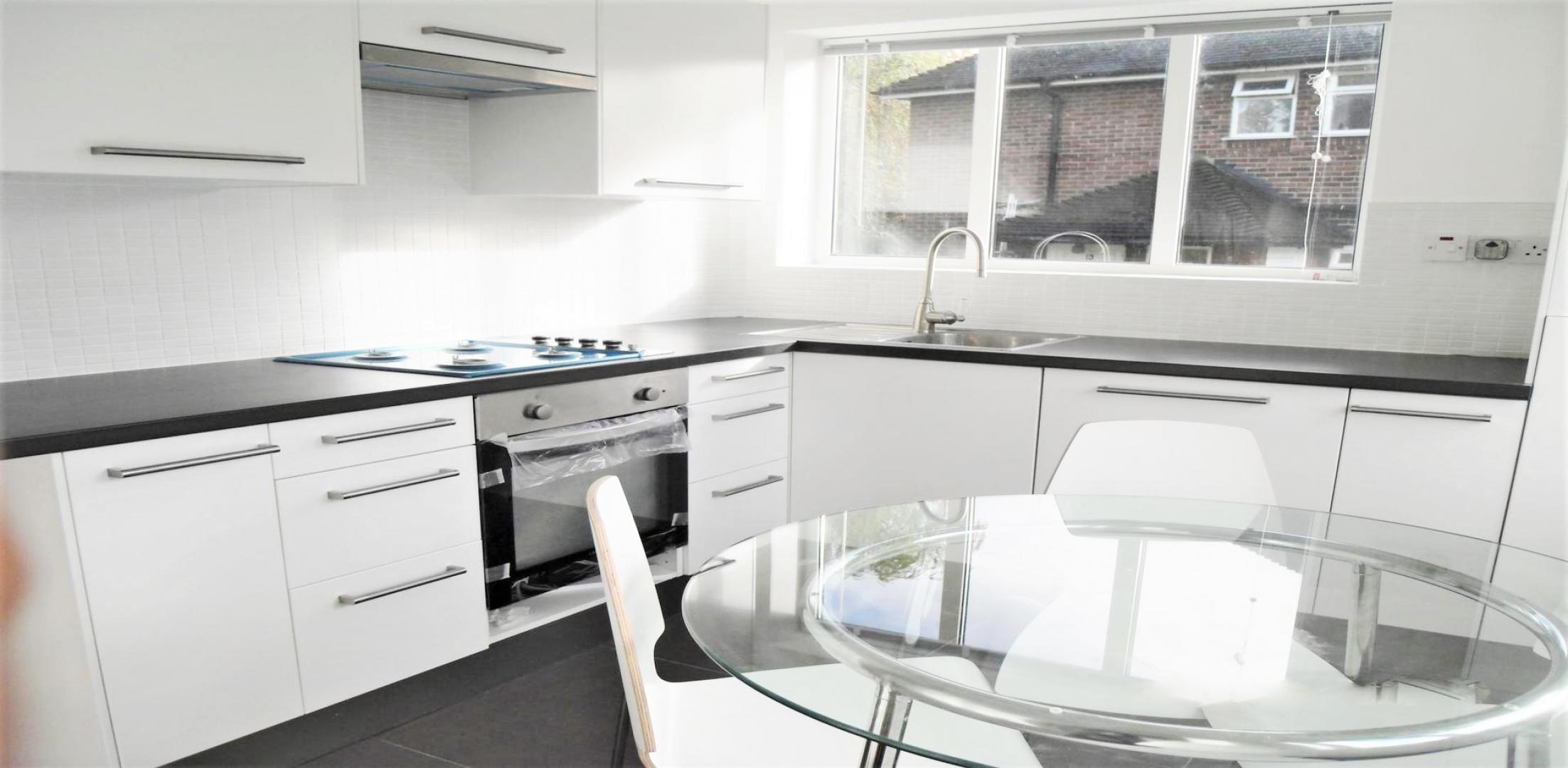 			2 Bedroom, 1 bath, 1 reception Flat			 Sterling Avenue, EDGWARE