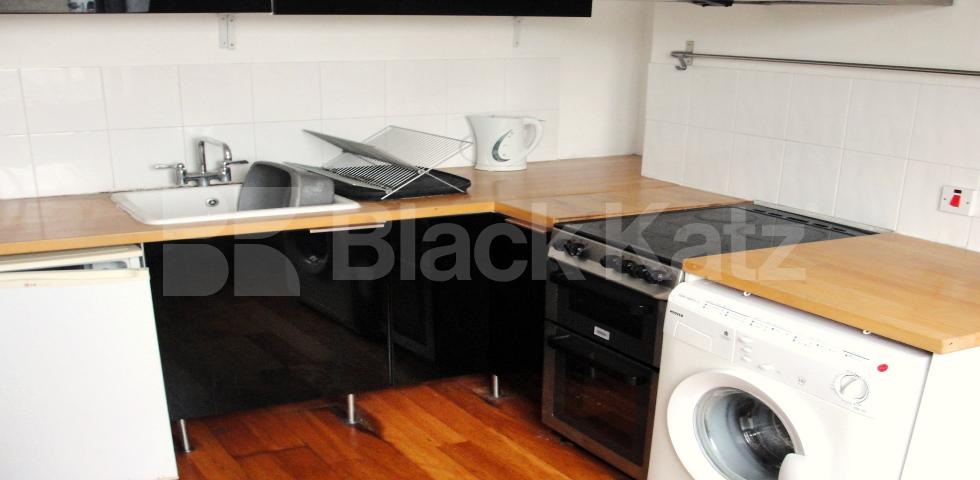 			NEW INSTRUCTION , 1 Bedroom, 1 bath, 1 reception Apartment			 Harper Road, Borough