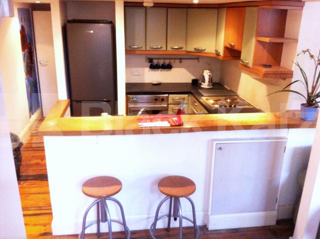 			NEW INSTRUCTION, 1 Bedroom, 1 bath, 1 reception Terraced House			 The Paragon, Searles Road, SE1, Borough / Elephant and Castle 