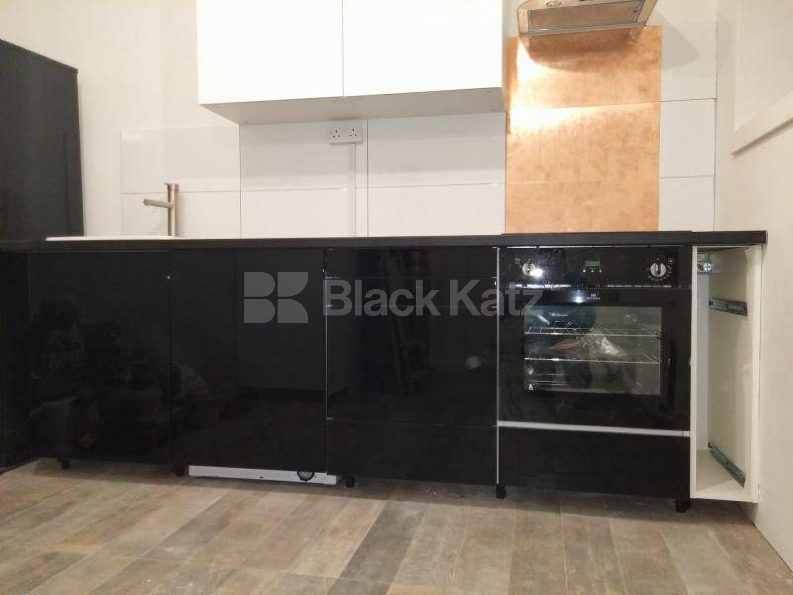 			NEW INSTRUCTION, 1 Bedroom, 1 bath, 1 reception Apartment			 Cable Street, Limehouse  E1