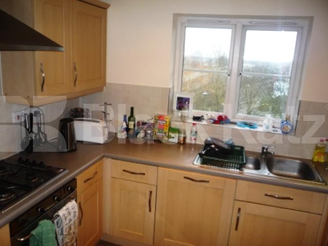 			NEW INSTRUCTION! Includes Water!, 2 Bedroom, 1 bath, 1 reception Flat			 Briar Close, East Finchley
