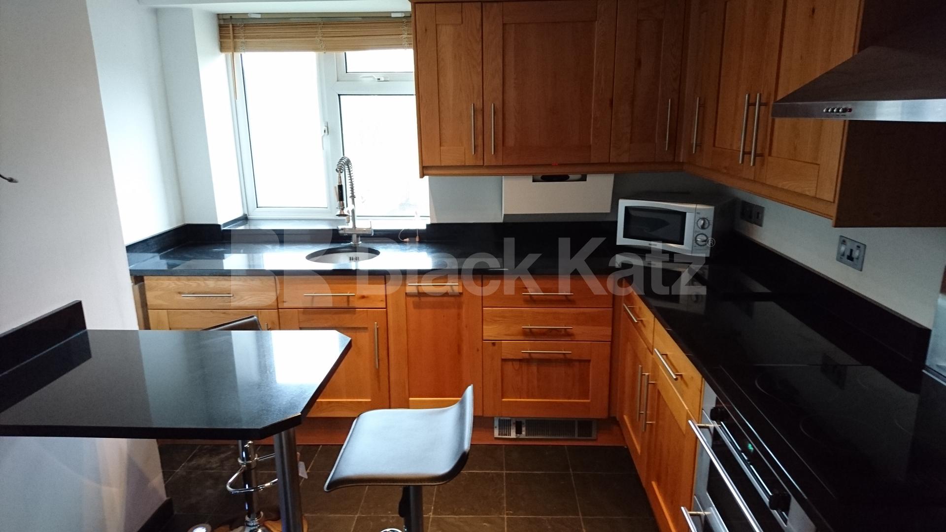 			3 Bedroom, 1 bath, 1 reception Apartment			 Earlsfield Road , Earlsfield