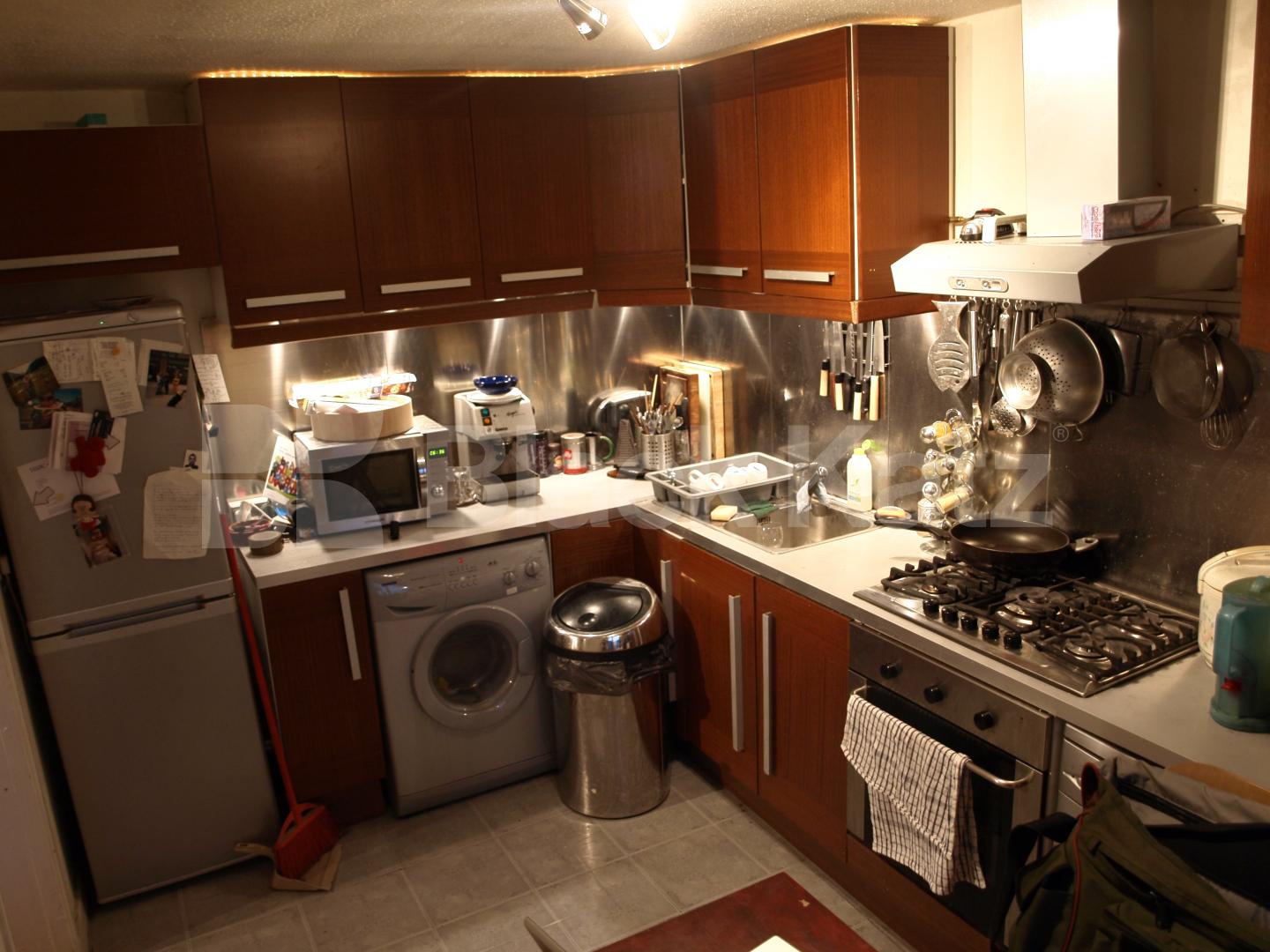 			FANTASTIC LOCATION LOCATION!!!!!!!!, 1 Bedroom, 1 bath, 1 reception Apartment			 Manneby Prior, Cumming St, Angel/Kings Cross