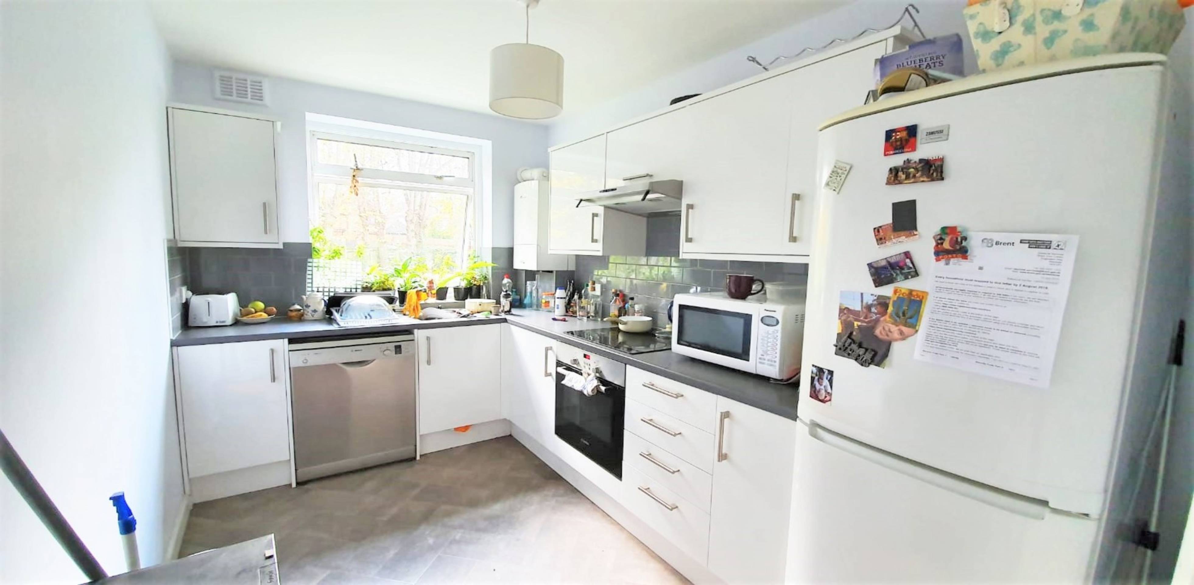 			2 Bedroom, 1 bath, 1 reception Flat			 Teignmouth Road, MAPESBURY CONSERVATION AREA NW2