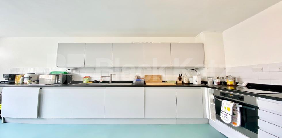 			PERFECT FOR 4 SHARERS!, 4 Bedroom, 1 bath, 1 reception House			 KINGSLAND ROAD, DALSTON-HAGGERSTON-SHOREDITCH