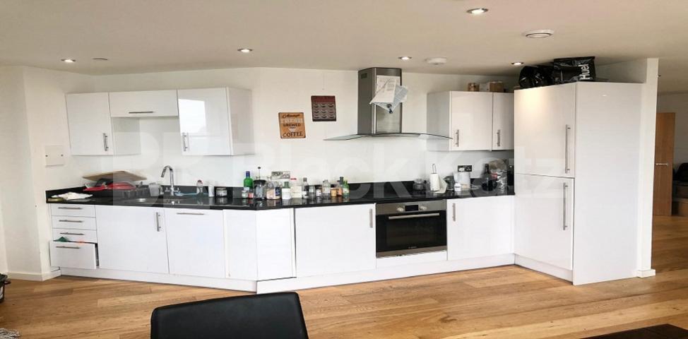 850 Sq. Ft with private balcony, two communal roof terraces & stunning views The Pioneer Building Newington Causeway, Borough