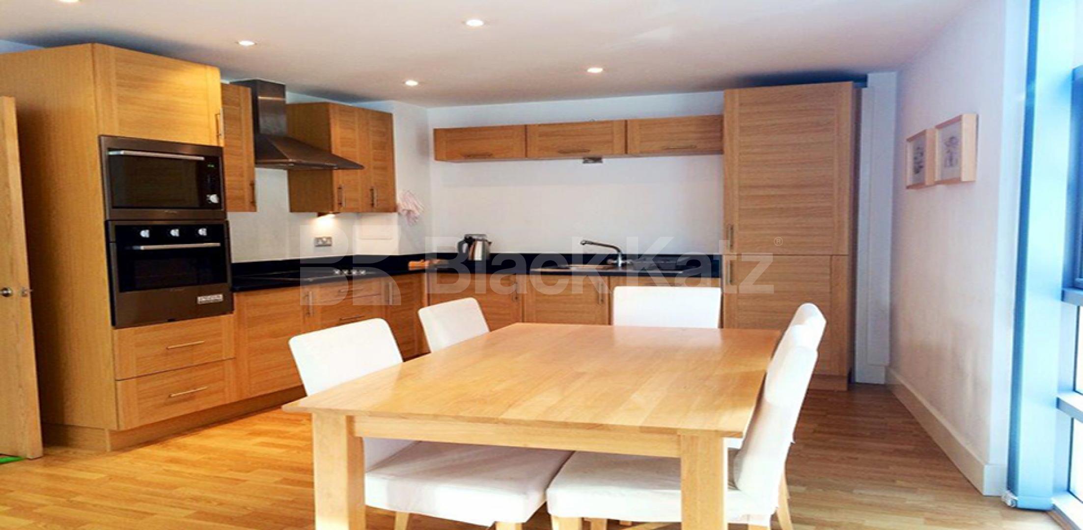 			LET, 2 Bedroom, 2 bath, 1 reception Apartment			 The Heights, Melior Street, London Bridge
