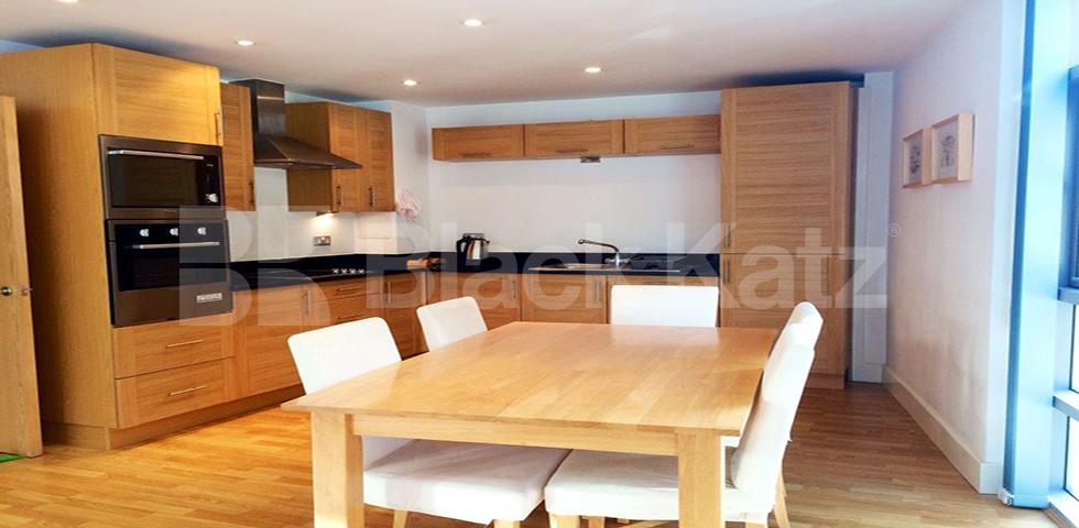 			LET, 2 Bedroom, 2 bath, 1 reception Apartment			 The Heights, Melior Street, London Bridge