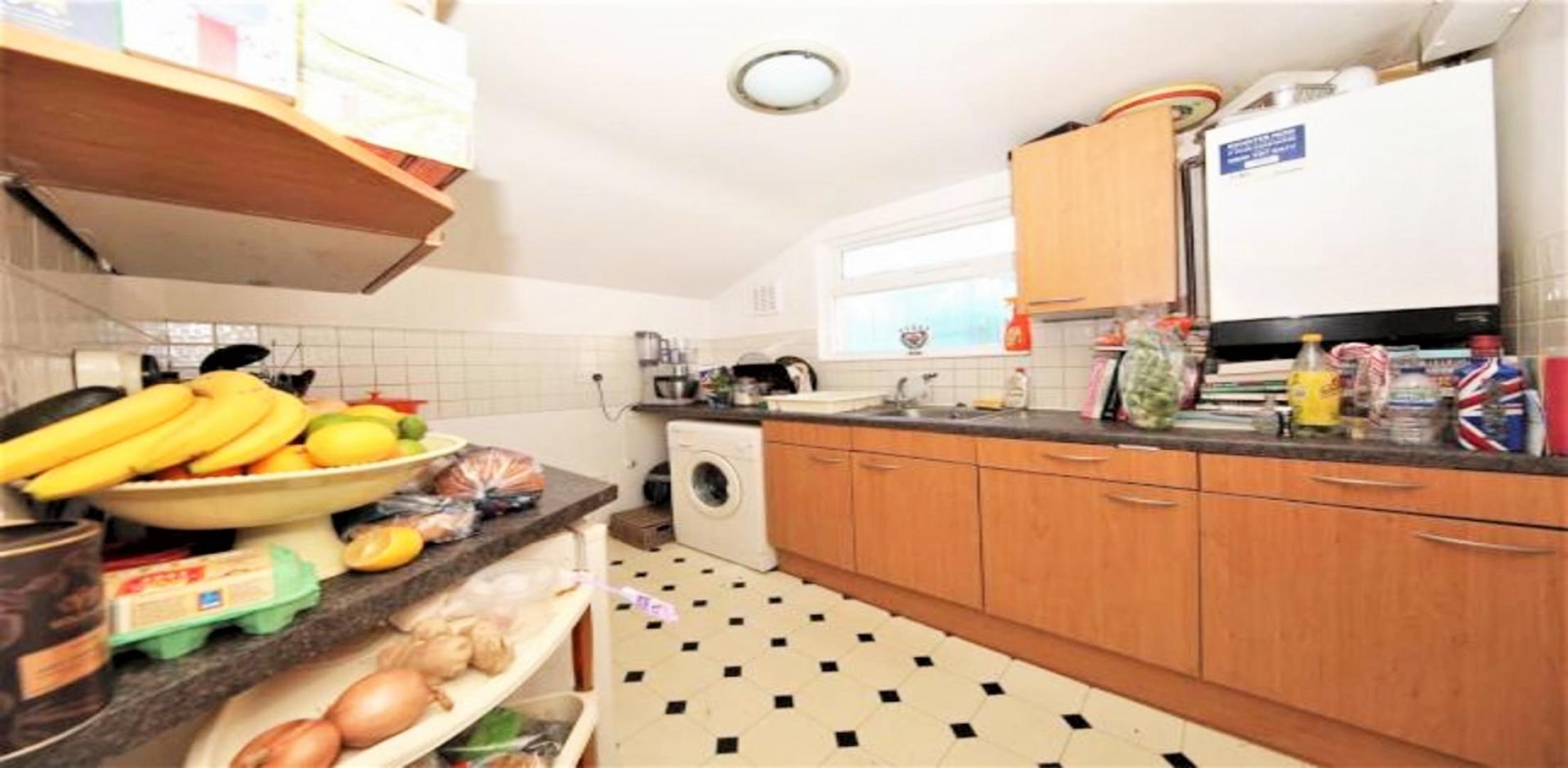 			NEW INSTRUCTION, 1 Bedroom, 1 bath, 1 reception Flat			 Hiley Road, KENSAL GREEN NW10