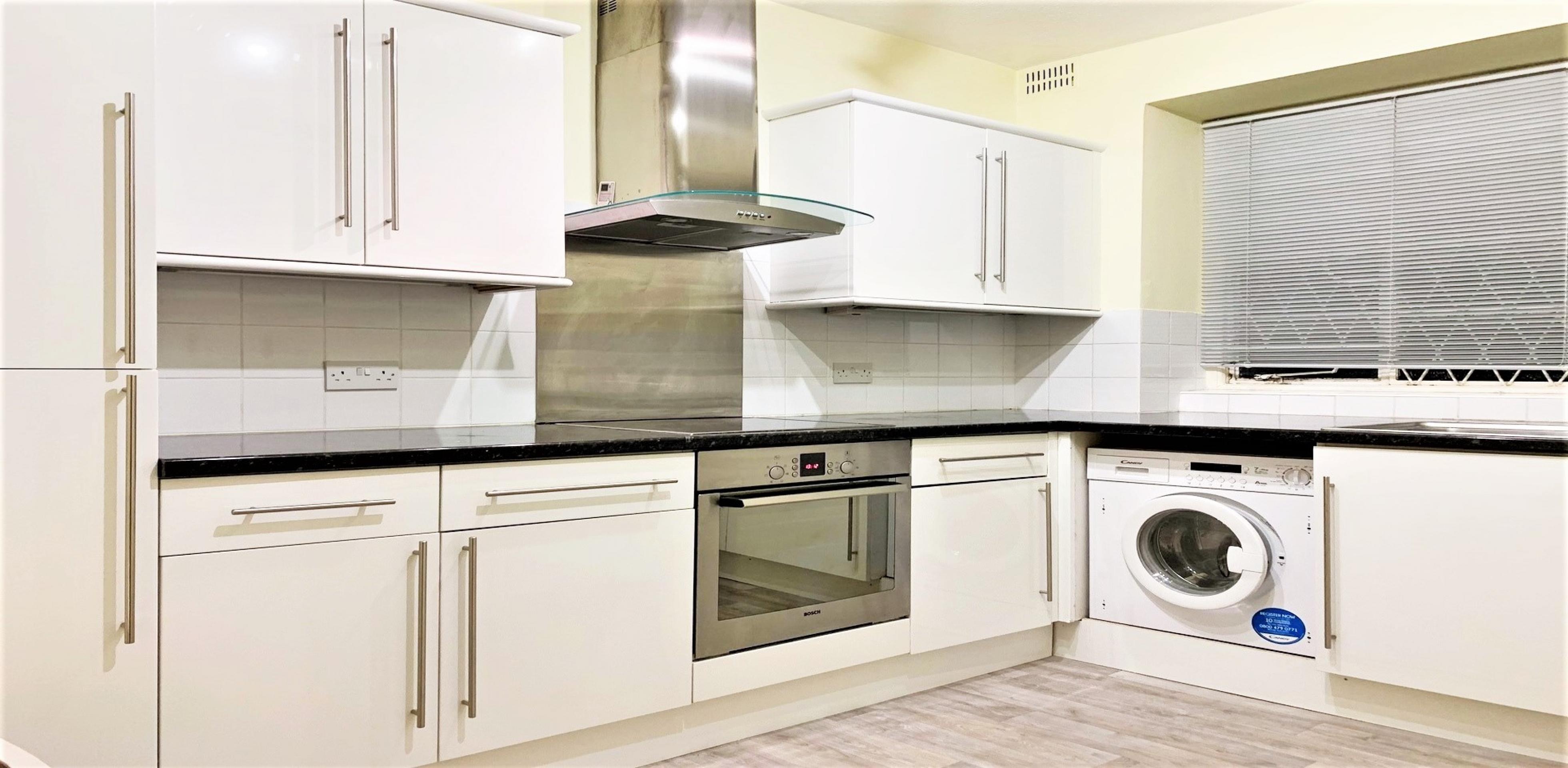 			2 Bedroom, 1 bath, 1 reception Flat			 Kingswood Court, West End Lane, WEST HAMPSTEAD NW6