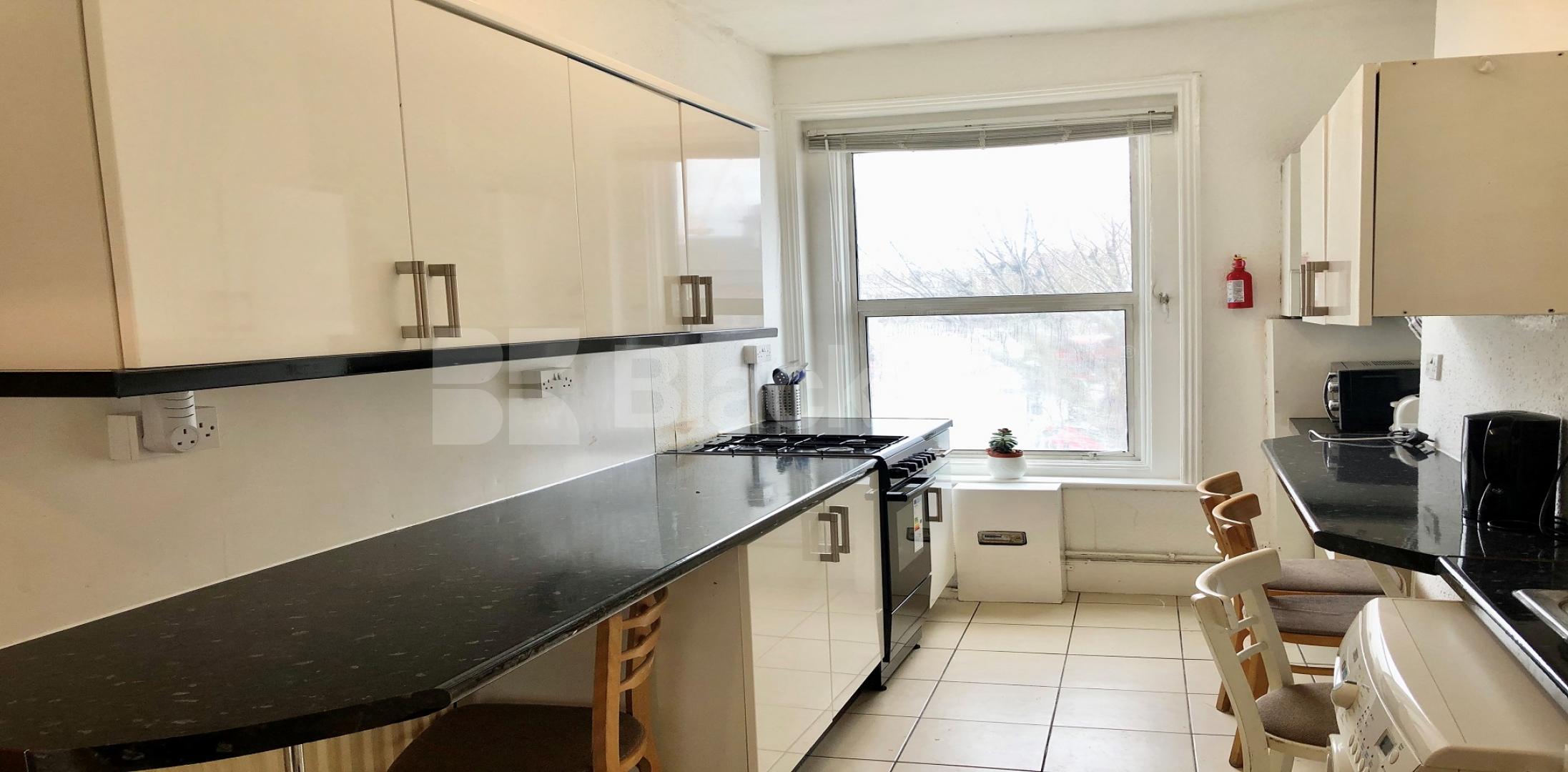 			NEW INSTRUCTION, 3 Bedroom, 1 bath, 1 reception Apartment			 Tower Bridge Road, London Bridge/ Tower Bridge Road