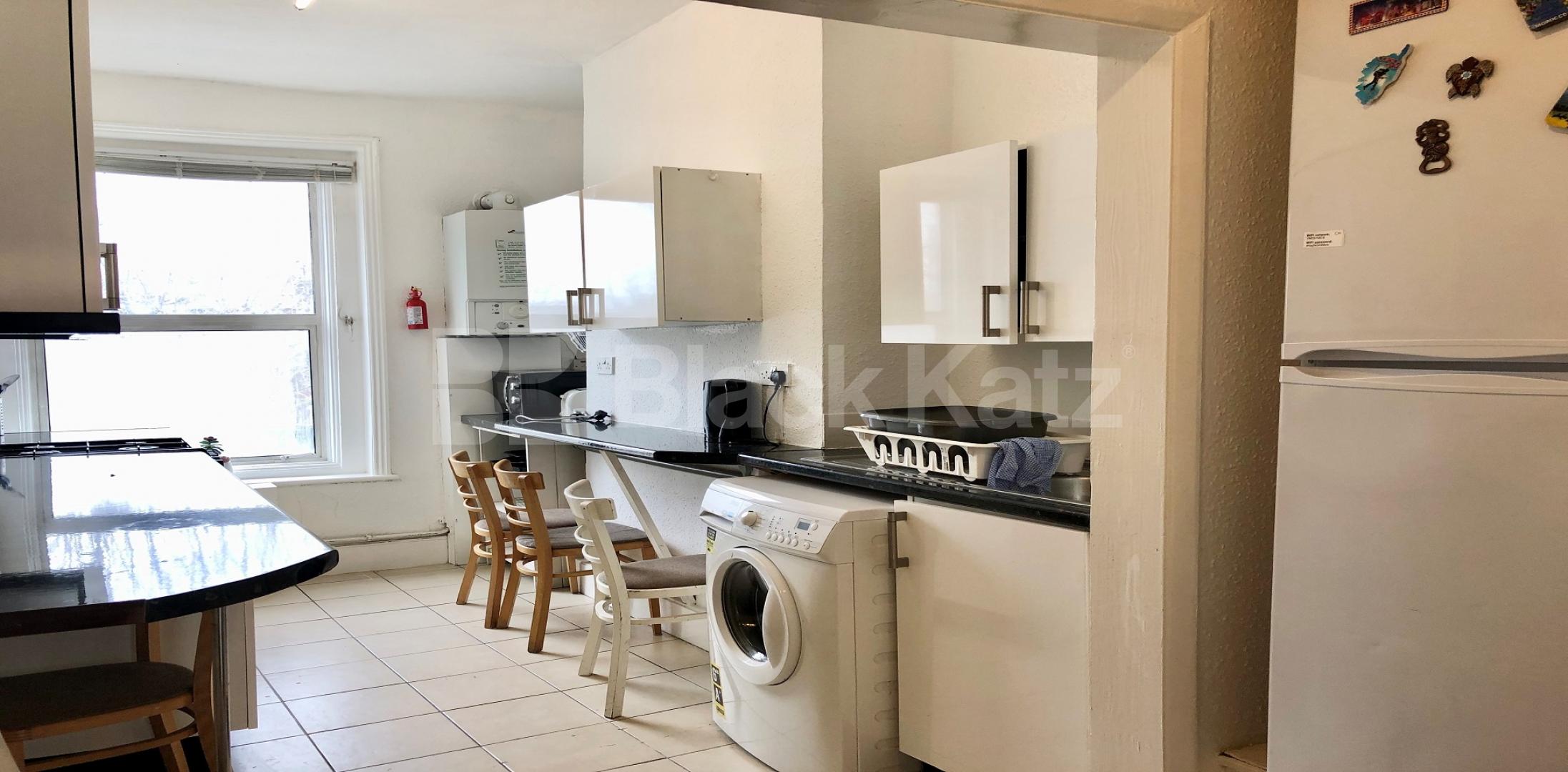 			NEW INSTRUCTION, 3 Bedroom, 1 bath, 1 reception Apartment			 Tower Bridge Road, London Bridge/ Tower Bridge Road