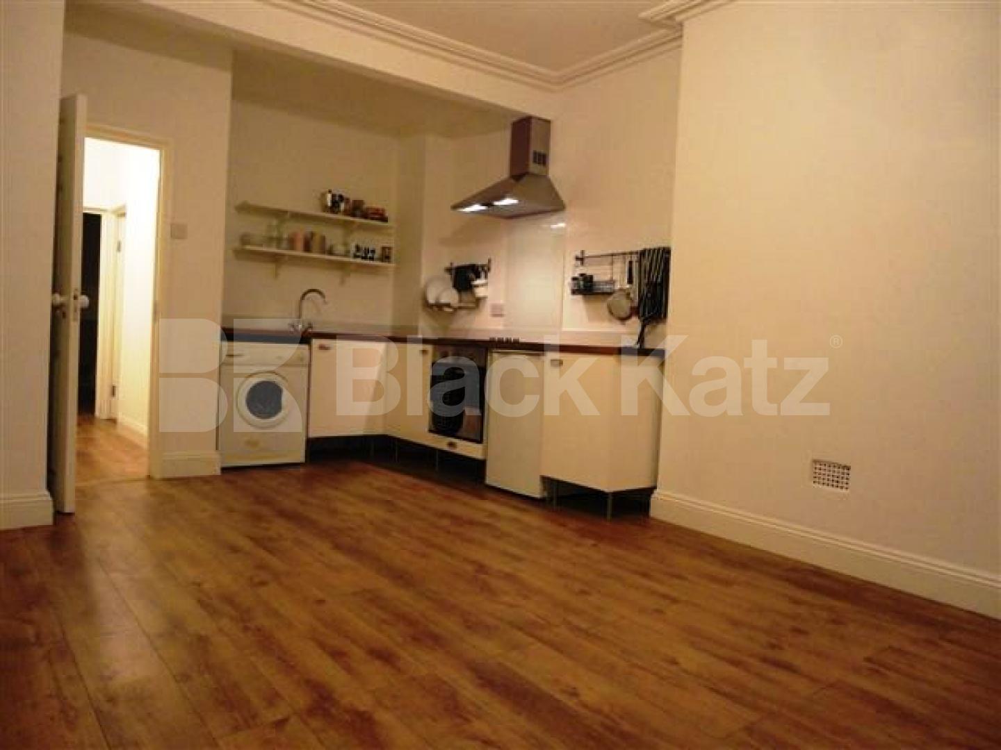 			FANTASTIC ONE BED!, 1 Bedroom, 1 bath, 1 reception Flat			 Kingsland Road , DALSTON