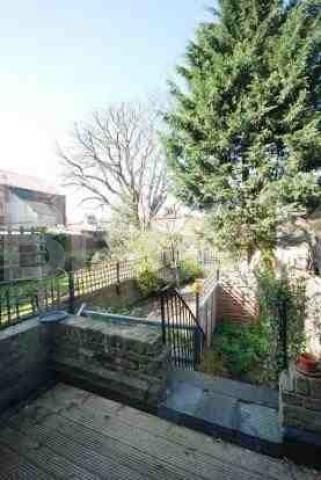 			FANTASTIC ONE BED!, 1 Bedroom, 1 bath, 1 reception Flat			 Kingsland Road , DALSTON