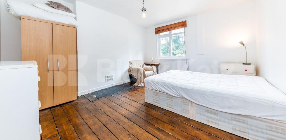 			3 Bedroom, 1 bath, 1 reception Flat			 Archway Road, Highgate / Archway