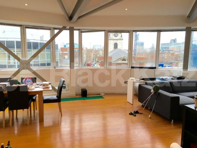 			LET , 2 Bedroom, 1 bath, 1 reception Penthouse			 Long Lane, London Bridge - Borough