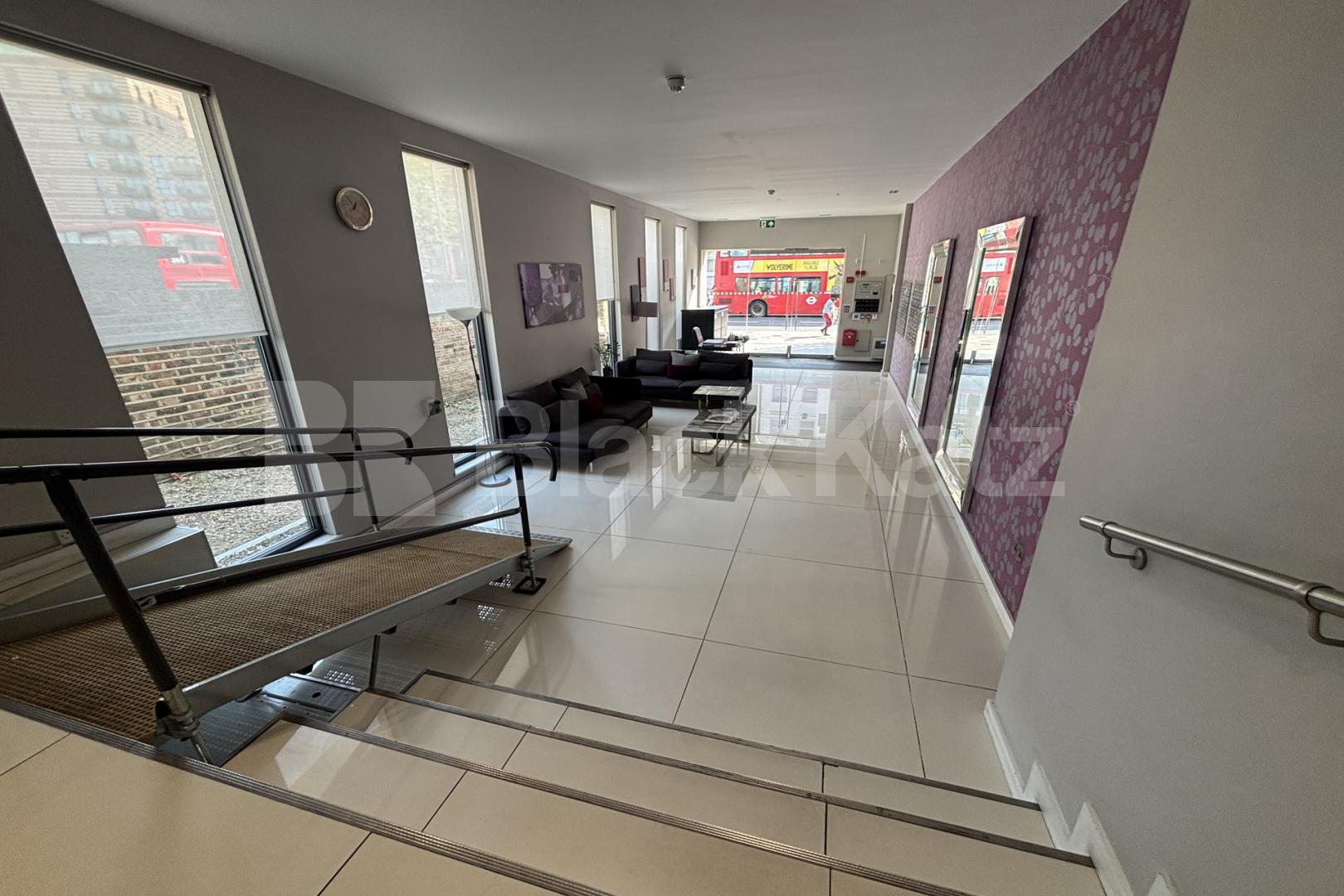 Stunning apartment offering  786 Sq.Ft. of living space & 24 Hr. Concierge  Lumiere Apartments, St Johns Hill, Clapham Junction