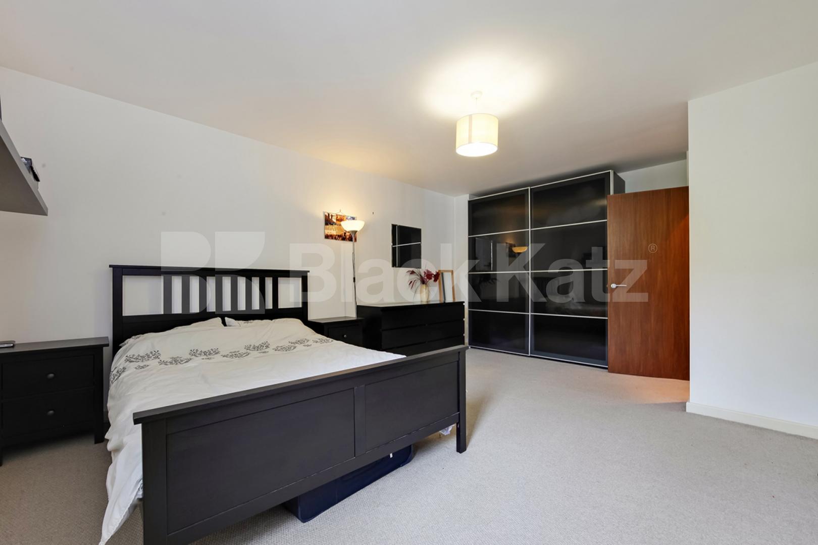 Stunning apartment offering  786 Sq.Ft. of living space & 24 Hr. Concierge  Lumiere Apartments, St Johns Hill, Clapham Junction