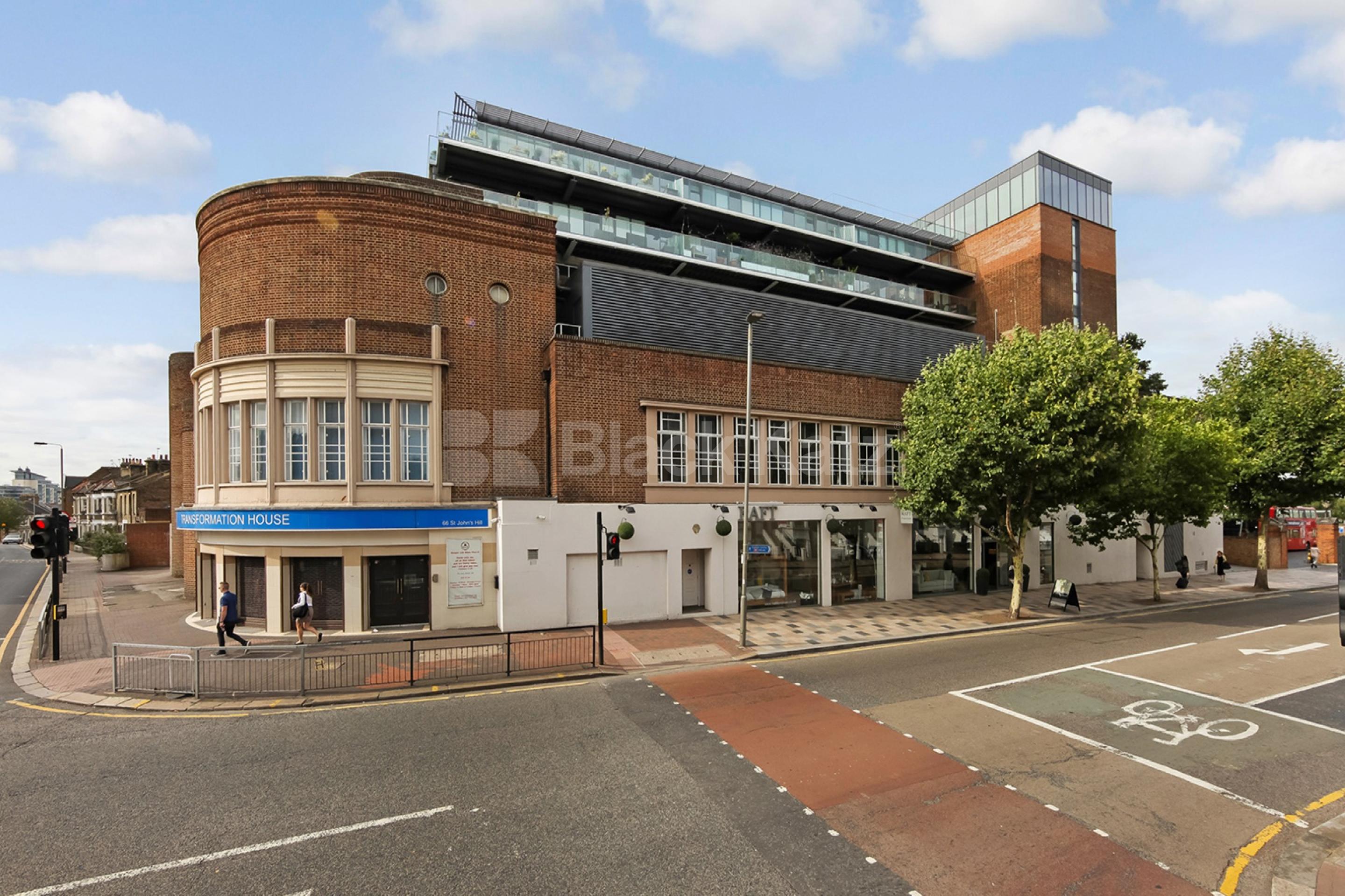 Stunning apartment offering  786 Sq.Ft. of living space & 24 Hr. Concierge  Lumiere Apartments, St Johns Hill, Clapham Junction SW11