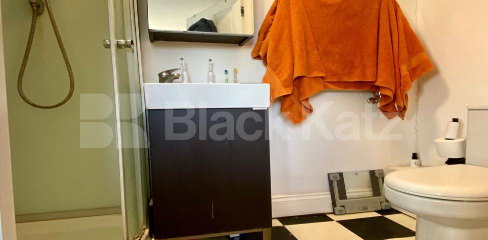 			LET, Studio Apartment, 1 bath, 1 reception Studio			 Lavender Hill, Battersea/Clapham