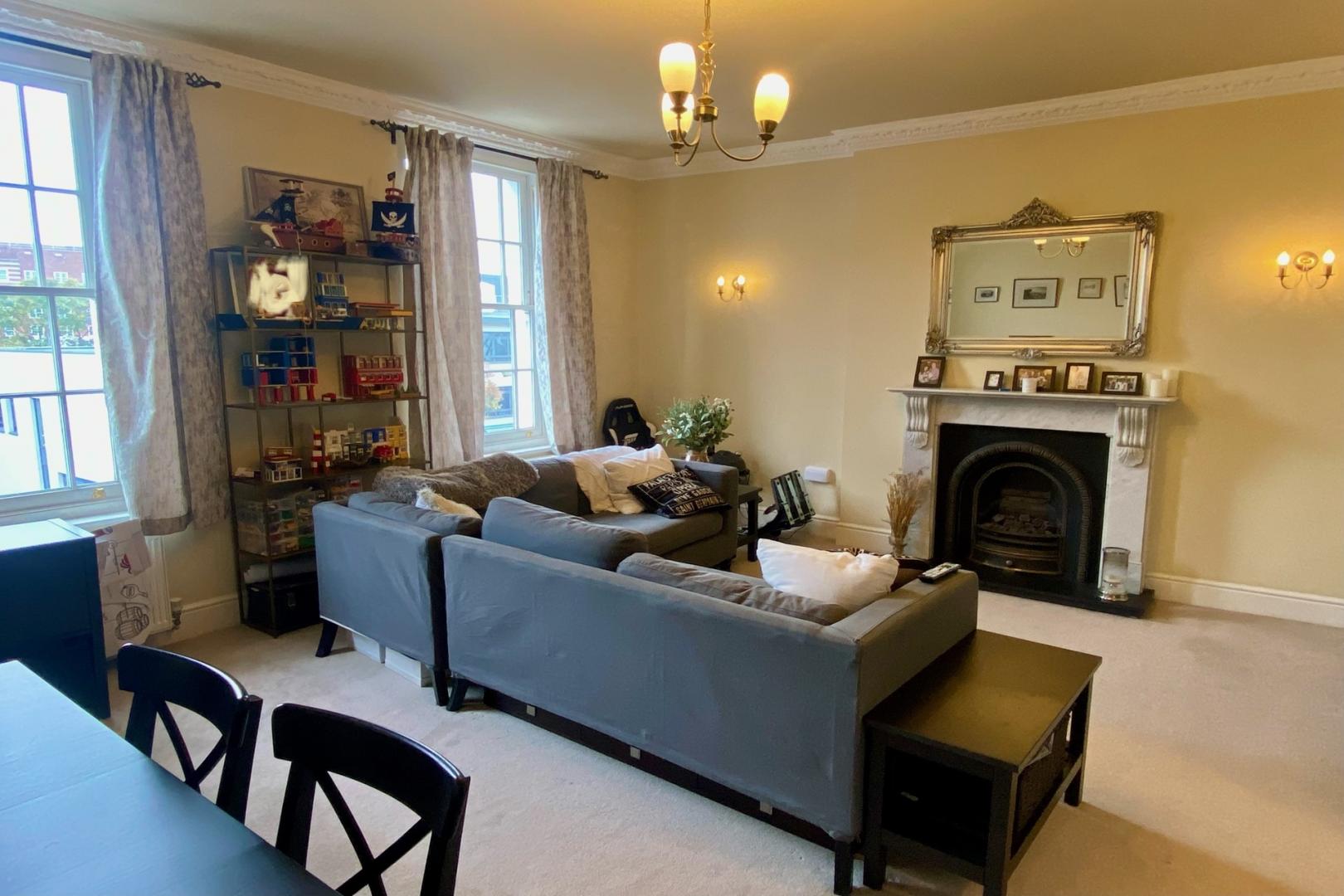 Duplex apartment offering size, quality & location  Lupus Street, Pimlico