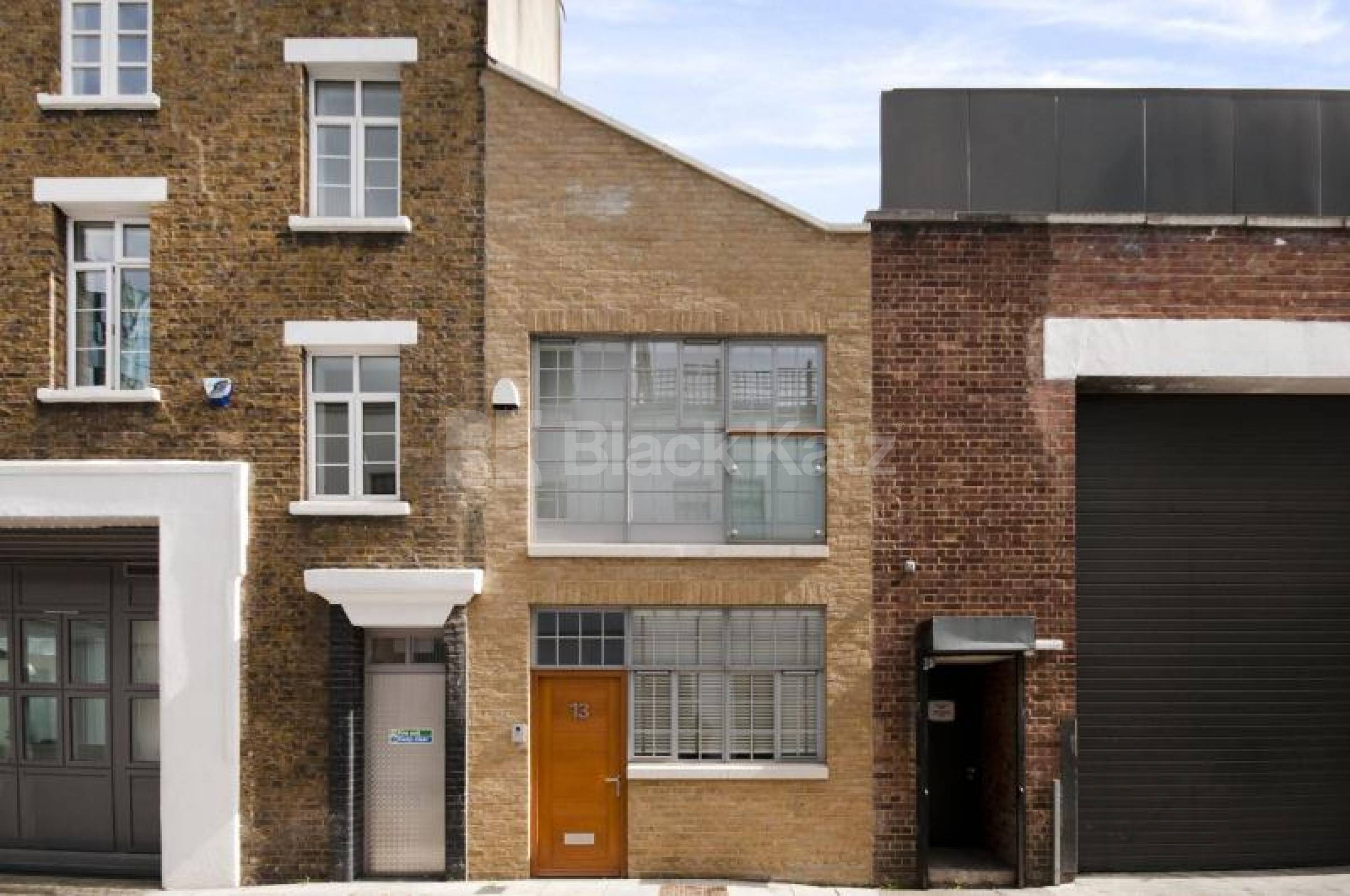 			NEW INSTRUCTION A MUST SEE!!!, 1 Bedroom, 1 bath, 1 reception Mews House			 Leeke Street, KINGS CROSS  WC1X