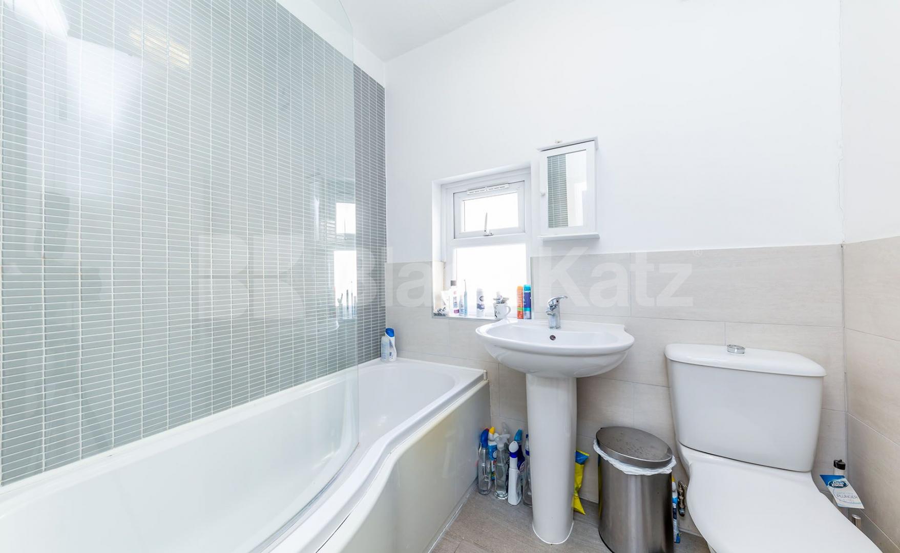 			New Instruction!, Studio Apartment, 1 bath, 1 reception Flat			 Archway Road, Highgate