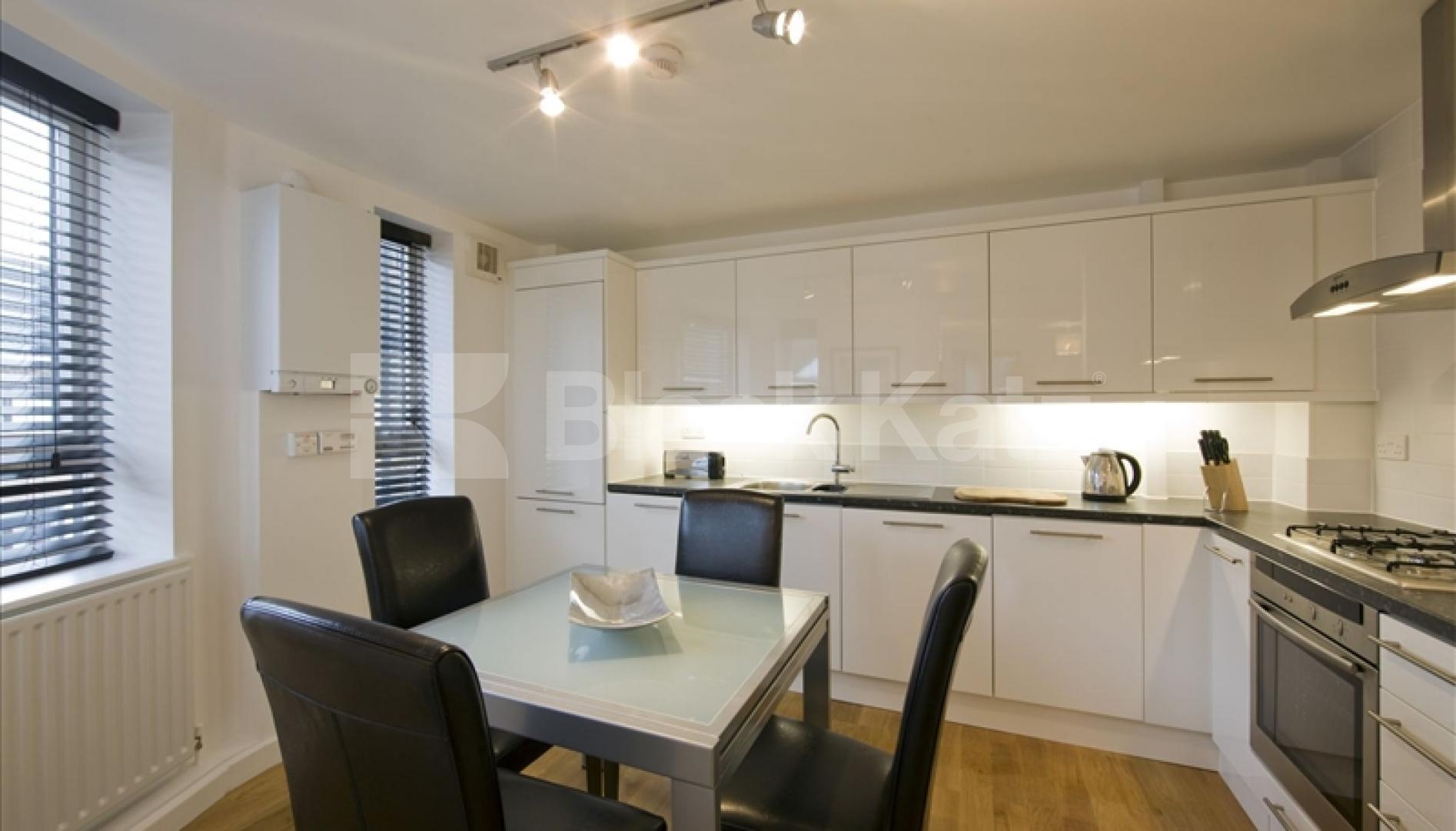 			NEW INSTRUCTION, 1 Bedroom, 1 bath, 1 reception Apartment			 Kew Bridge Court., Chiswick High Road.