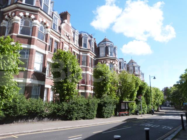			3 Bedroom, 1 bath, 1 reception Apartment			 Hornsey Lane, Highgate