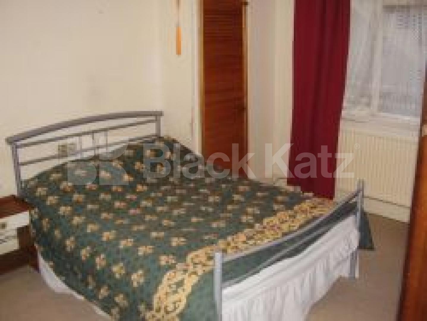 			1 Bedroom, 1 bath, 1 reception Flat			 Liverpool Road, ANGEL/BARNSBURY N1