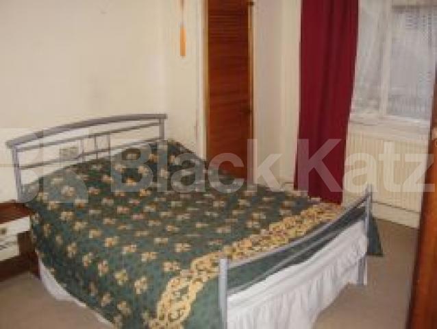 			1 Bedroom, 1 bath, 1 reception Flat			 Liverpool Road, ANGEL/BARNSBURY N1